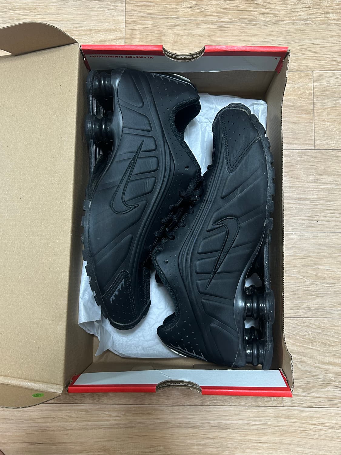 나이키 샥스 R4 상품이미지2