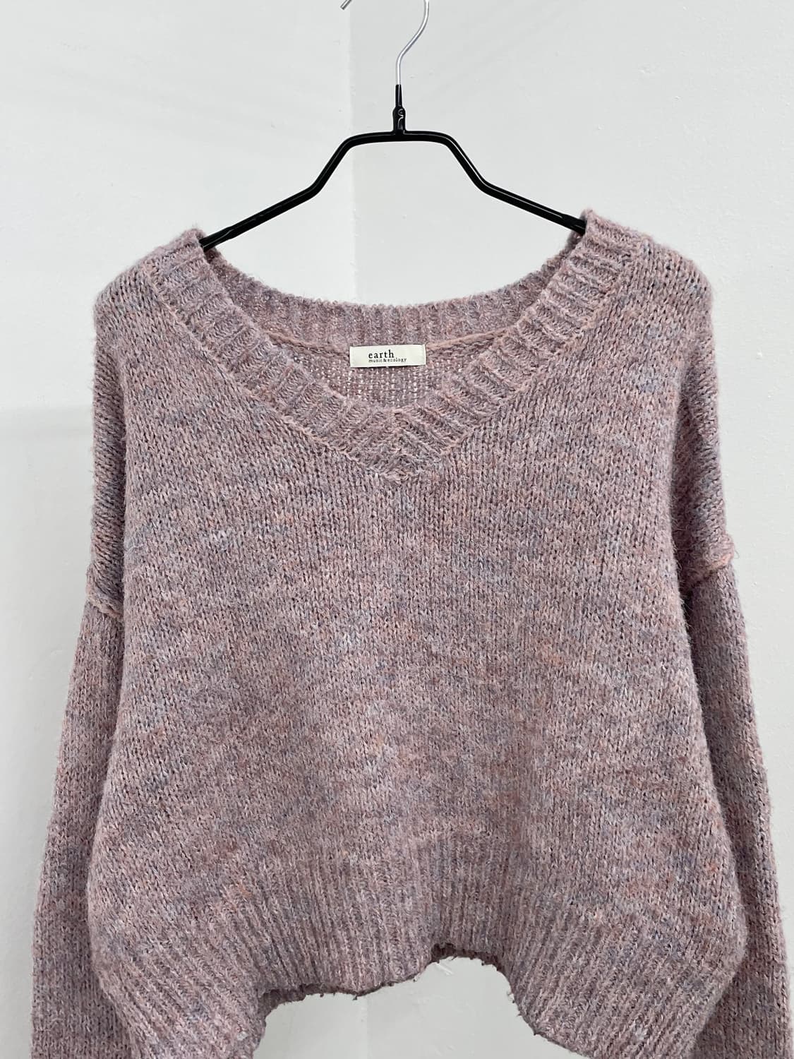 얼스뮤직앤이콜로지 부클 라벤더 니트 상품이미지4