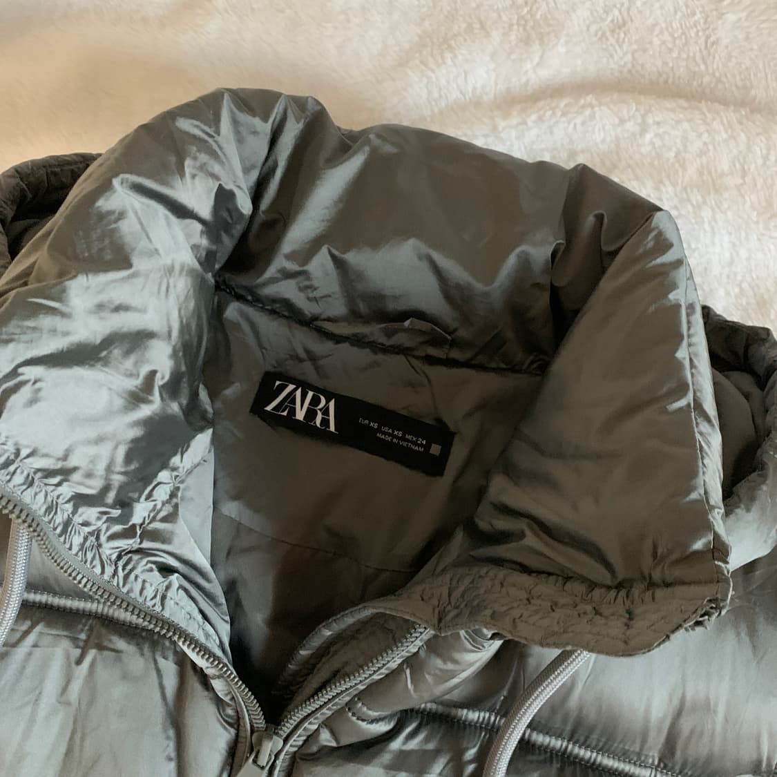 자라 ZARA 실버 그레이 패딩 후드 푸퍼 재킷 상품이미지6