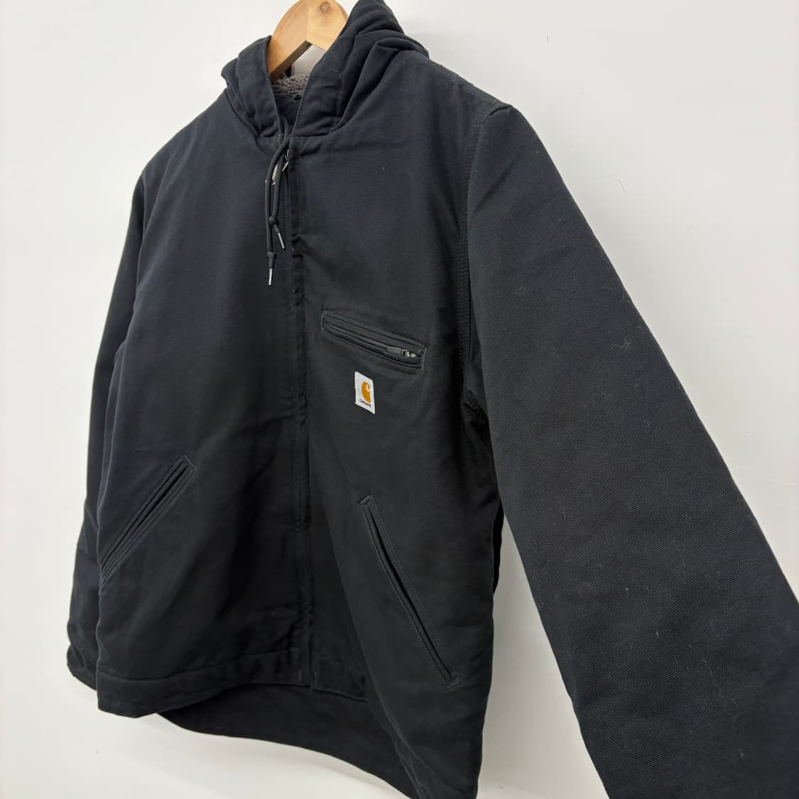 칼하트 블랙 후드 워크 자켓 남/S 상품이미지3