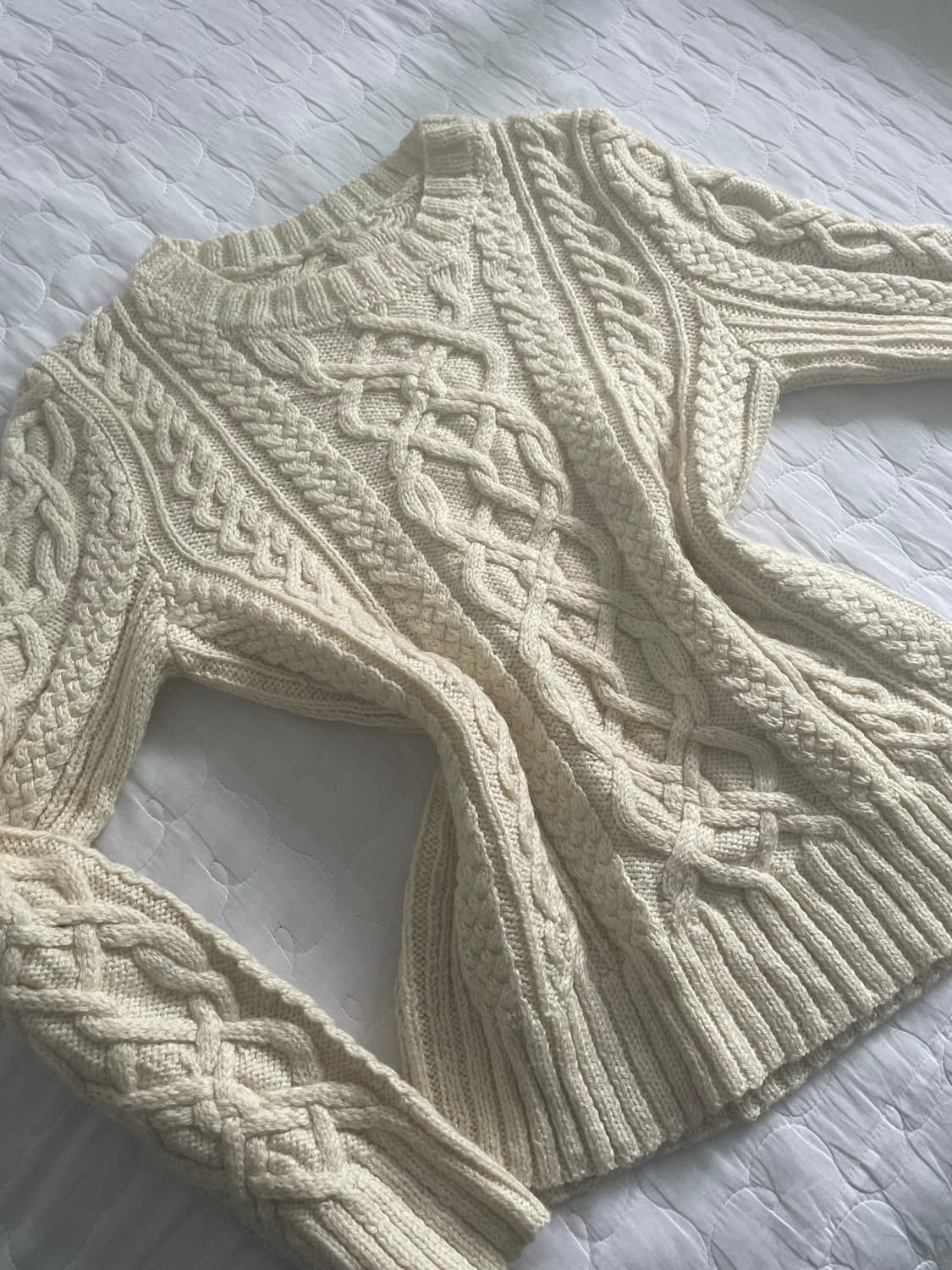 아이보리 꽈배기 니트 상품이미지3