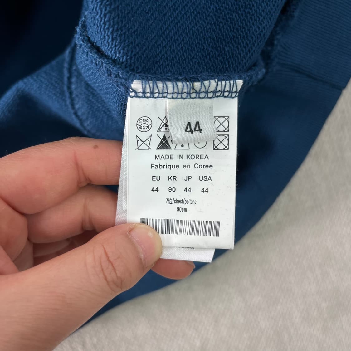 우영미 21FW 오버핏 후드티 상품이미지6