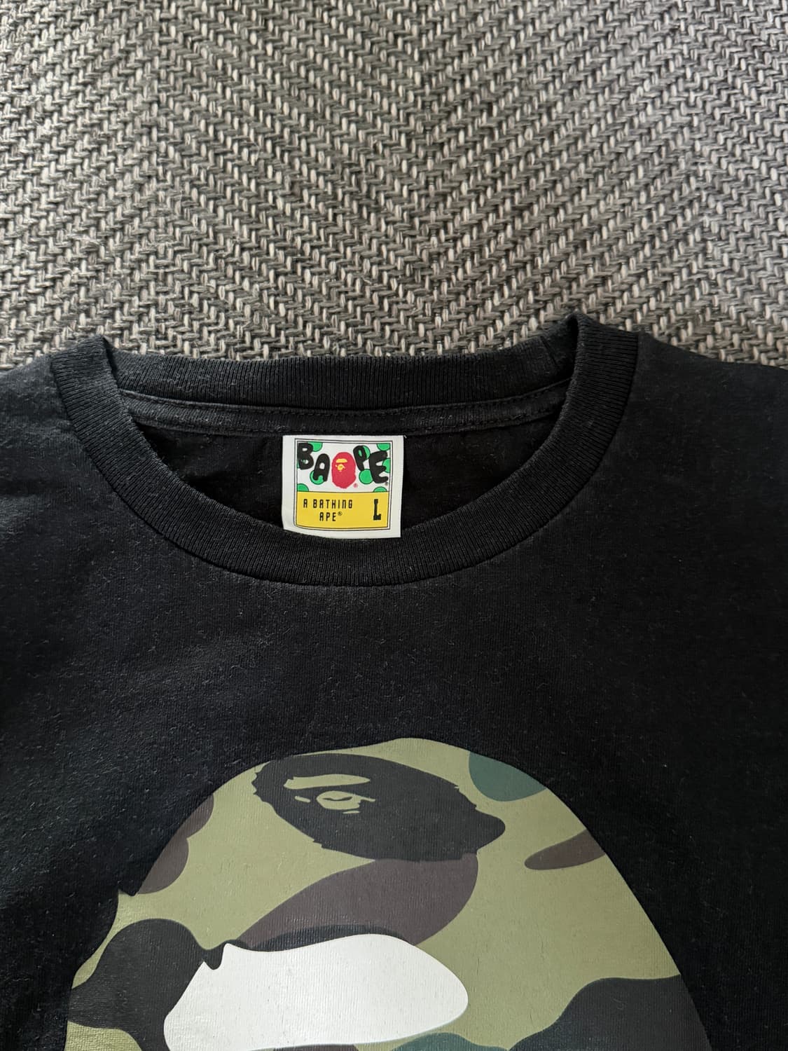 베이프 카모 티셔츠 블랙 그린 상품이미지3