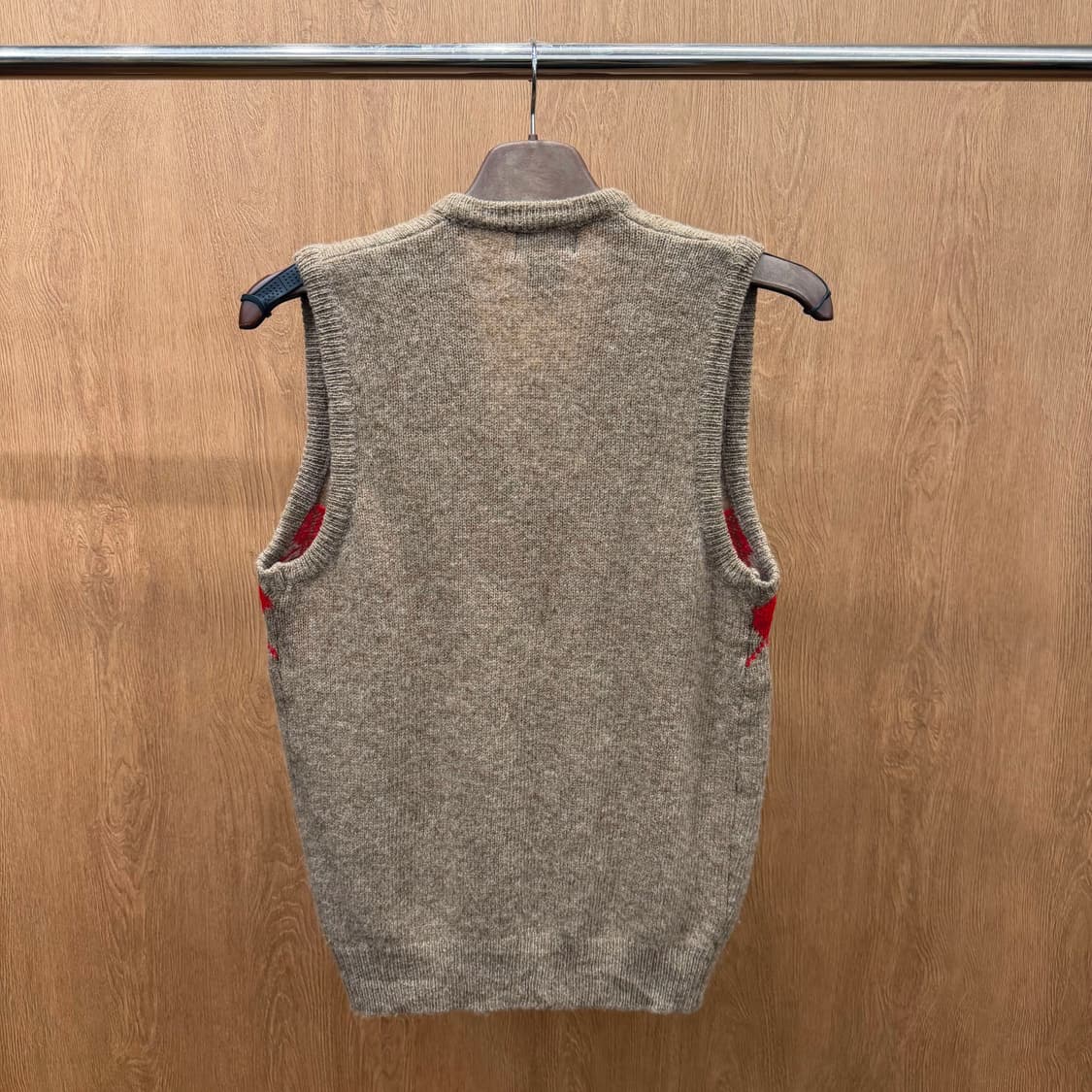 폴로 랄프로렌 딥 브이넥 울 니트 베스트 레드 아가일 패턴 디테일 브라운 상품이미지3