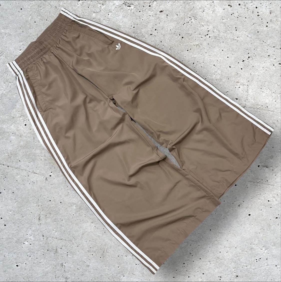 [M] 아디다스 삼선 트레이닝 오버핏 나일론 팬츠 B238 상품이미지1