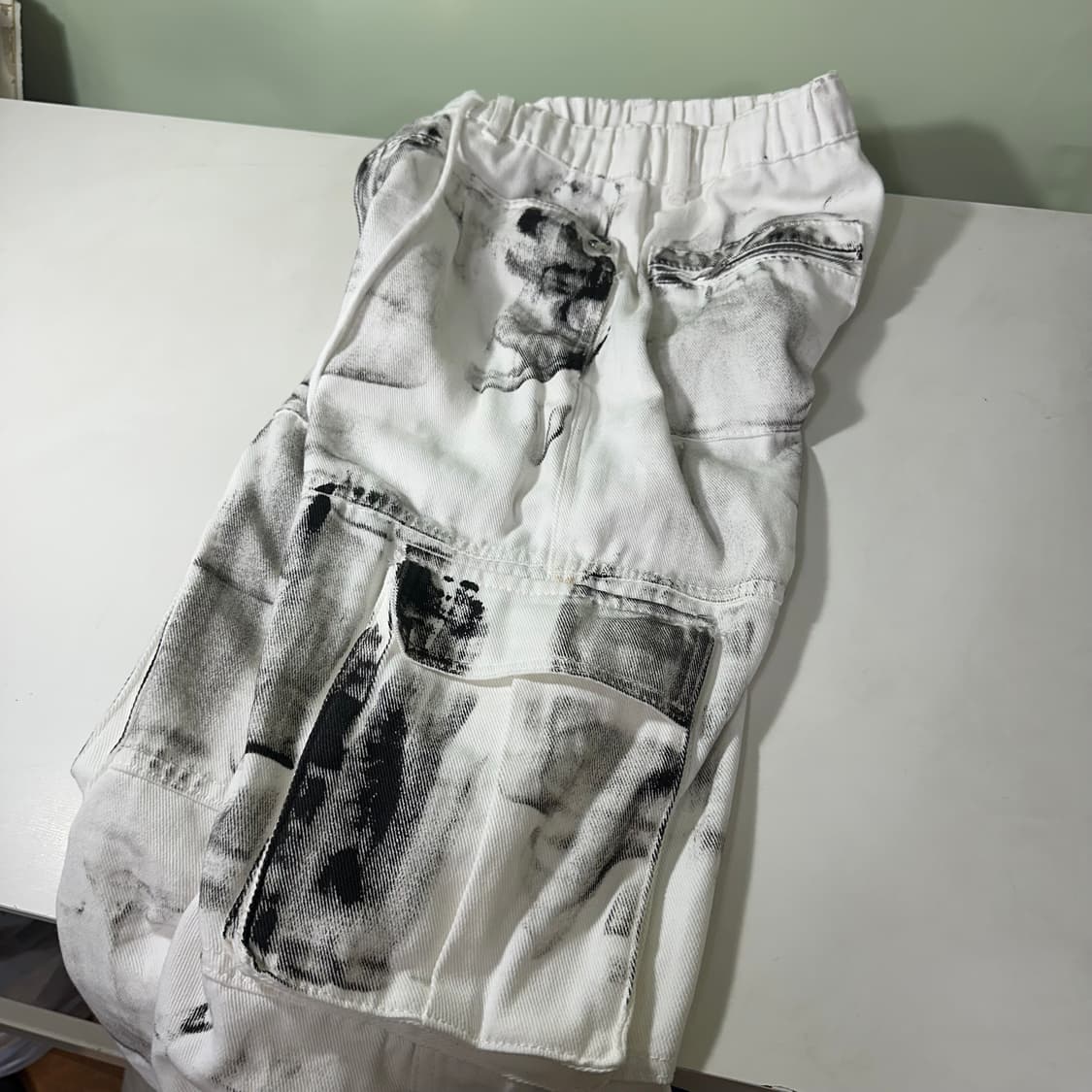 M 빈티지 와이드핏 페인팅워시드 카고 파라슈트 밴딩 데님팬츠 상품이미지1