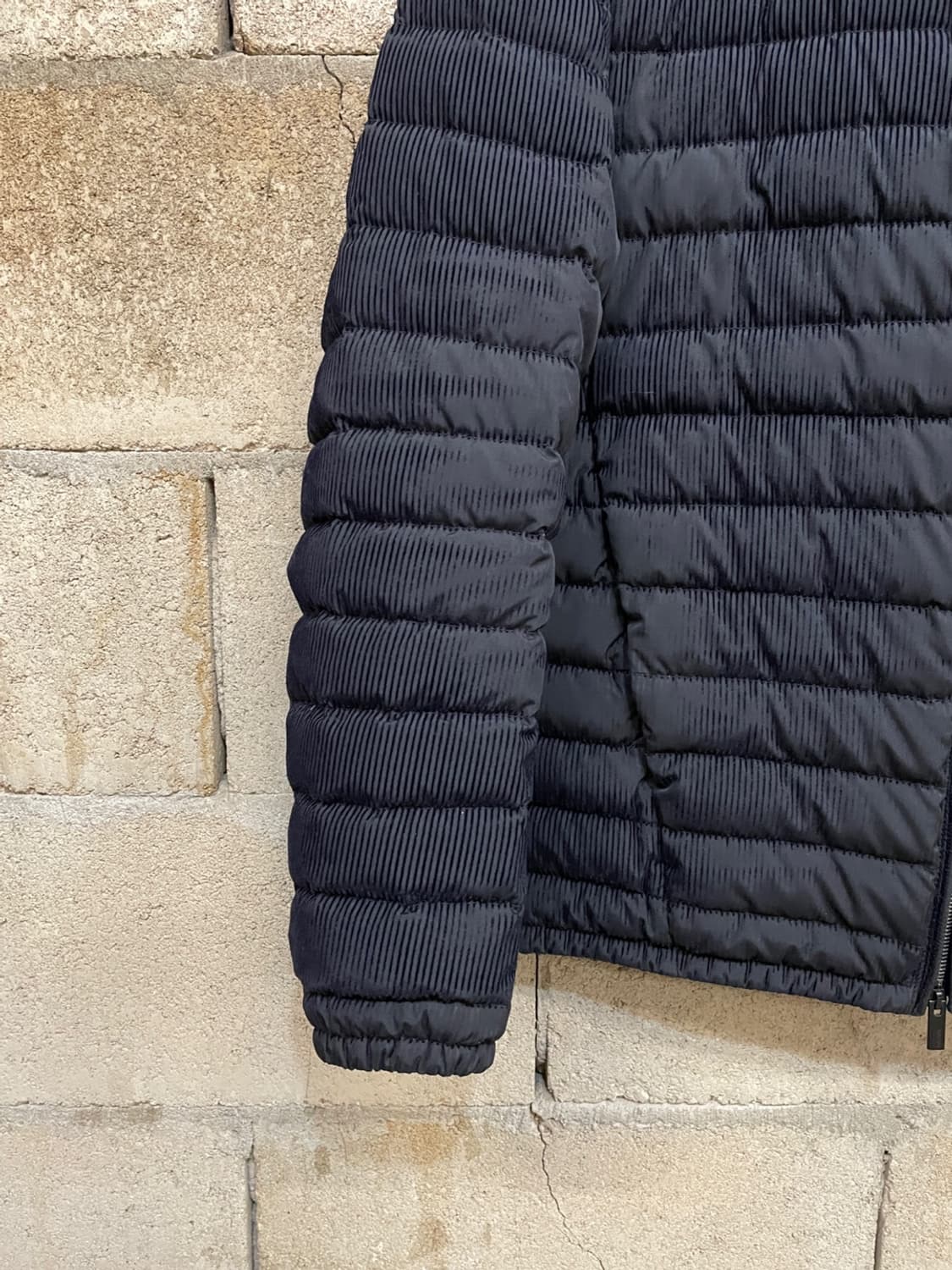 아르마니 경량 패딩 상품이미지3