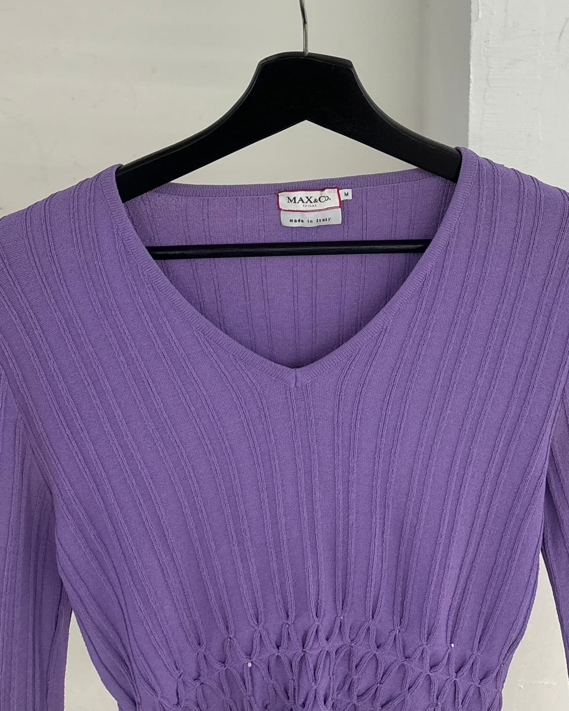 막스앤코 퍼플 브이넥 셔링 니트 상품이미지2