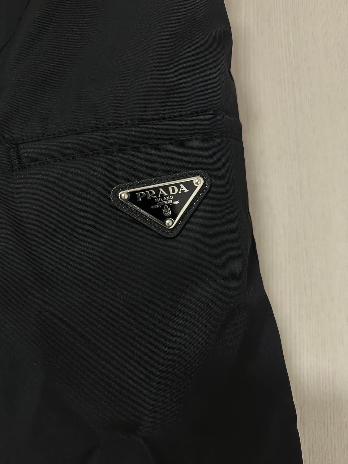 프라다 리나일론 버뮤다 팬츠 46 사이즈 상품이미지3