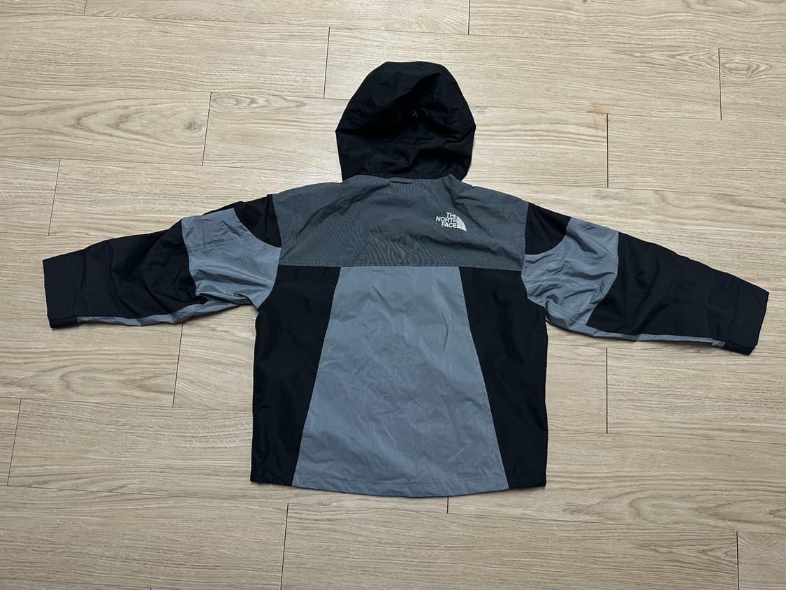 노스페이스 라인엑스 LINE-X 그레이 바람막이 95 (M)  상품이미지2