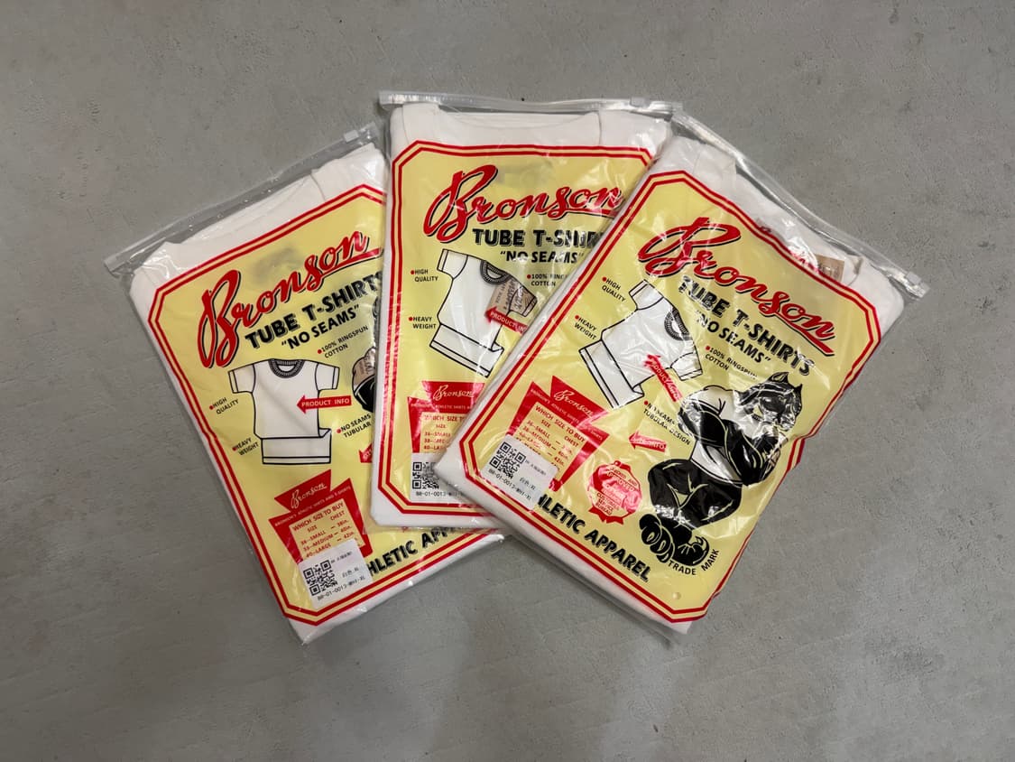 브론슨 톰스킨 루프휠 텀블 화이트 티셔츠 xl 3개 팔아요! 상품이미지1