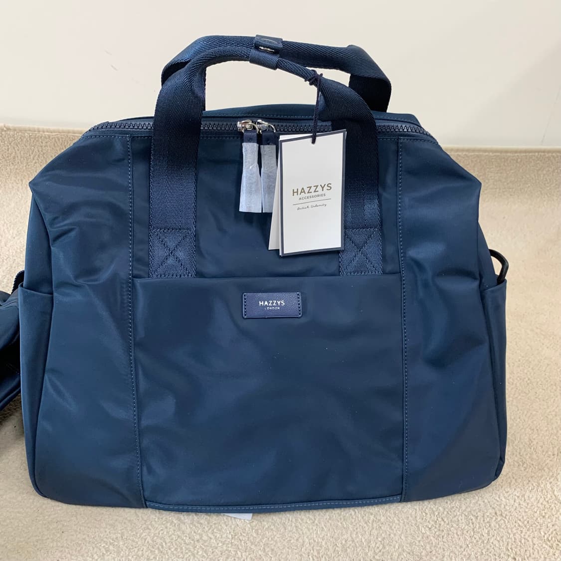 헤지스ACC 트래블 나일론 보스턴백(네이비) 여행가방 출장가방 운동가방 상품이미지1