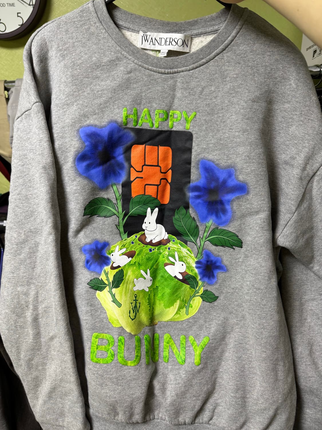 Jw 앤더슨 해피버니 맨투맨 상품이미지1