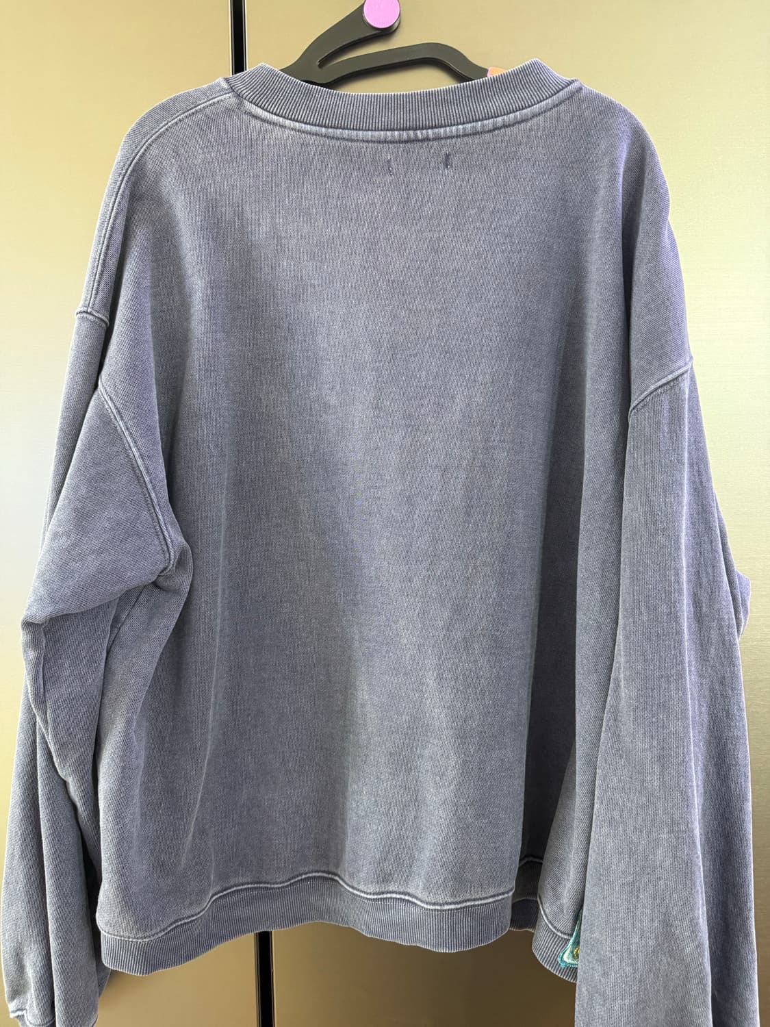 카락터 Symbolic Button Sweatshirt 네이비 상품이미지4