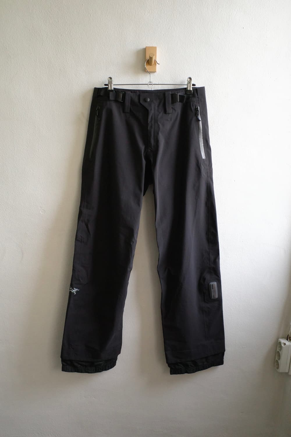 아크테릭스 고어텍스 recco 팬츠 상품이미지1