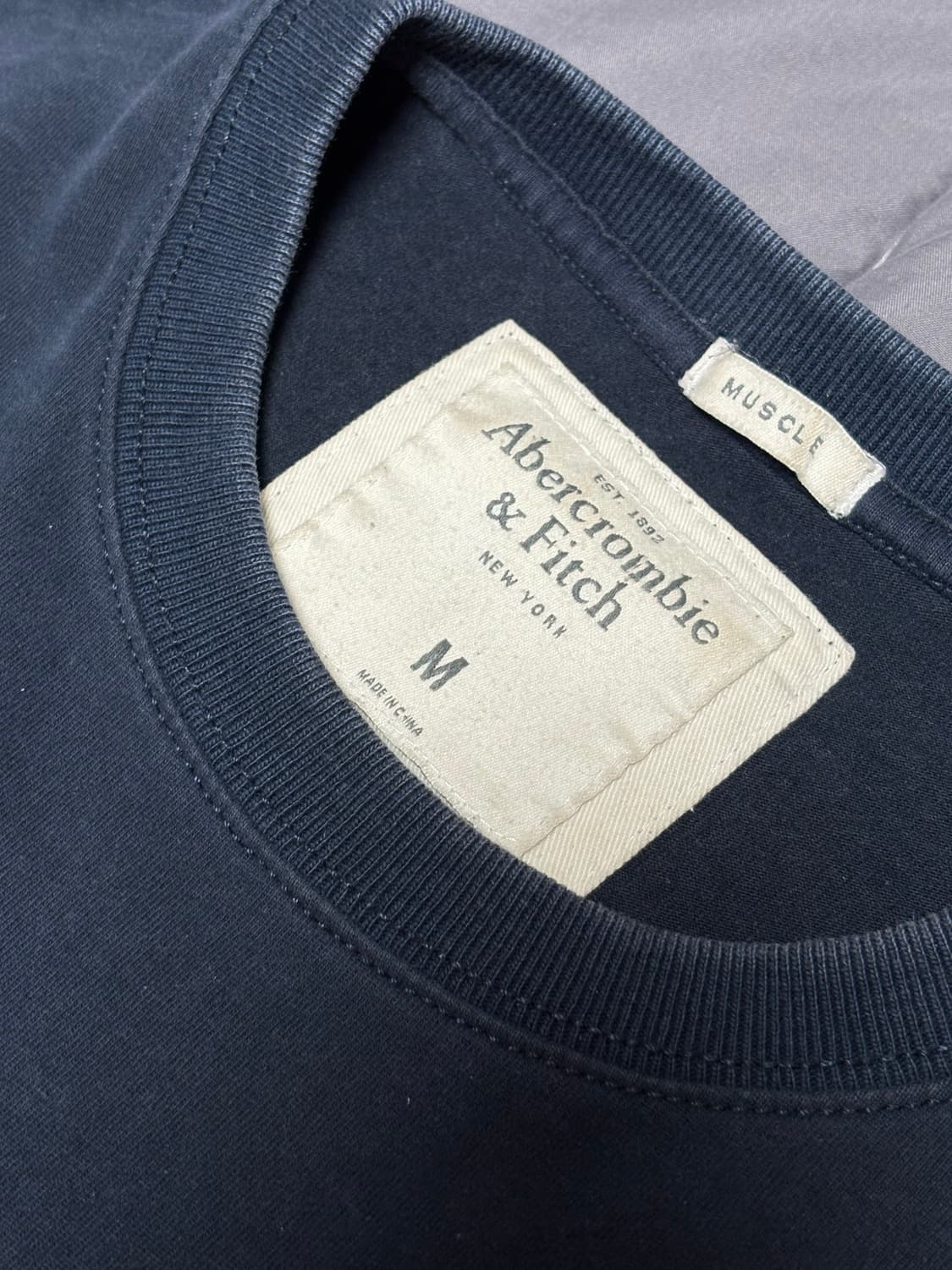 아베크롬비 롱슬리브 M 상품이미지2