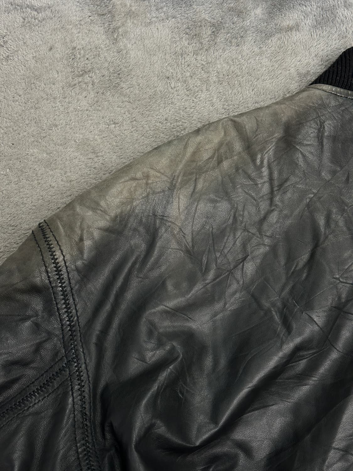 80s HugoBoss 레더 봄버 자켓 XL 상품이미지10