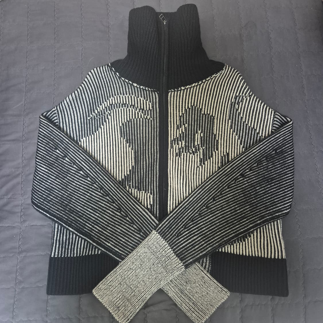 펑첸왕 자카드 크롭 니트재킷 상품이미지3