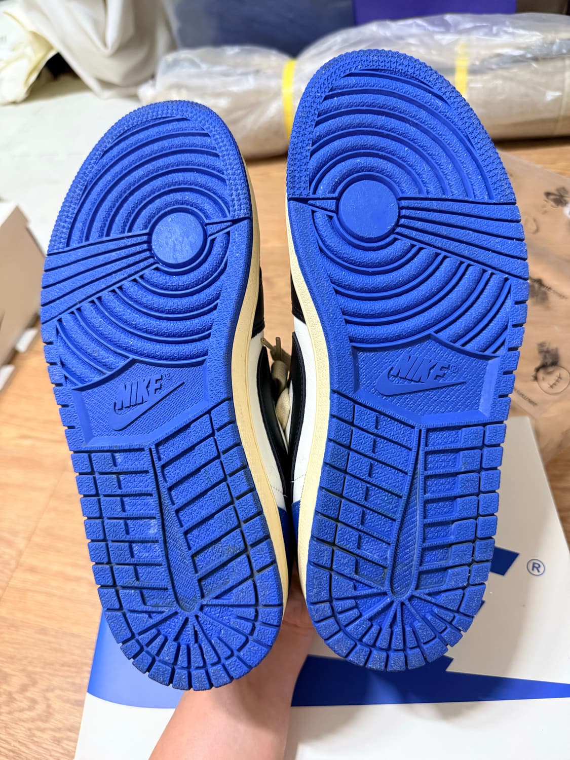 [255] 조던 1 x 트래비스 스캇 x 프라그먼트 레트로 로우 프스캇 상품이미지8