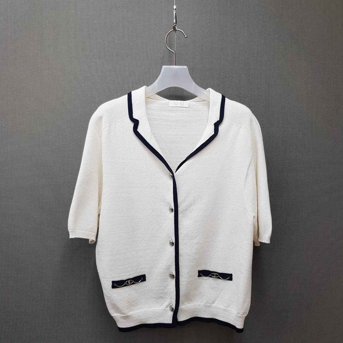 한섬 sjsj 2023 배색 트리밍 반팔 니트 가디건 F사이즈 상품이미지1