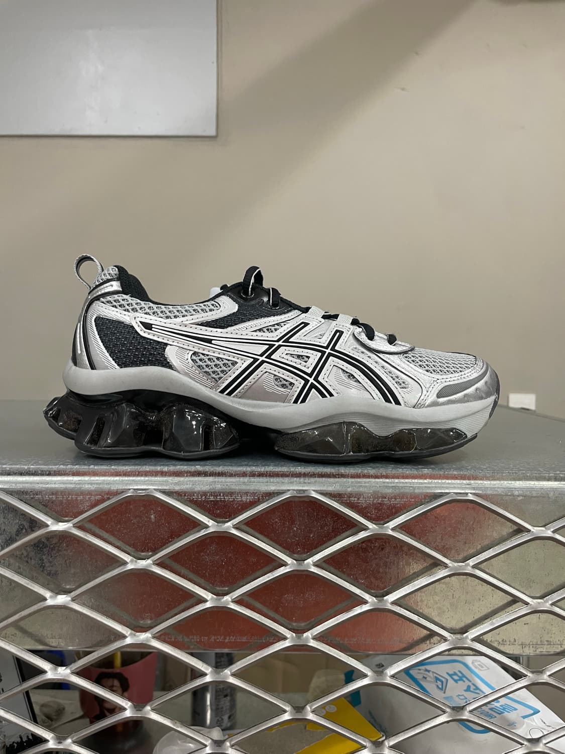 아식스 젤 퀀텀 키네틱 미드 그레이 235 상품이미지4