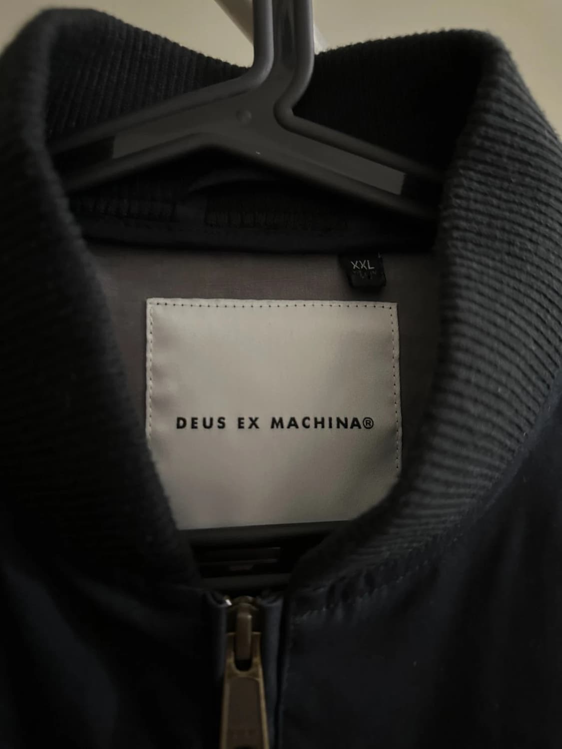 데우스 엑스 마키나 블랙 봄버 자켓 상품이미지2