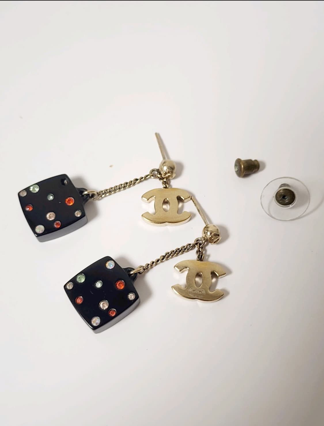 샤넬 CC로고 큐브 장식 드롭 귀걸이  상품이미지3