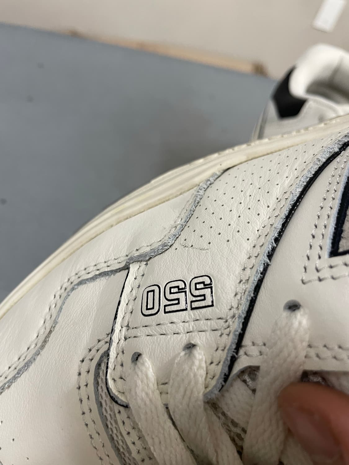 뉴발란스 550 화이트 블랙 255 상품이미지7