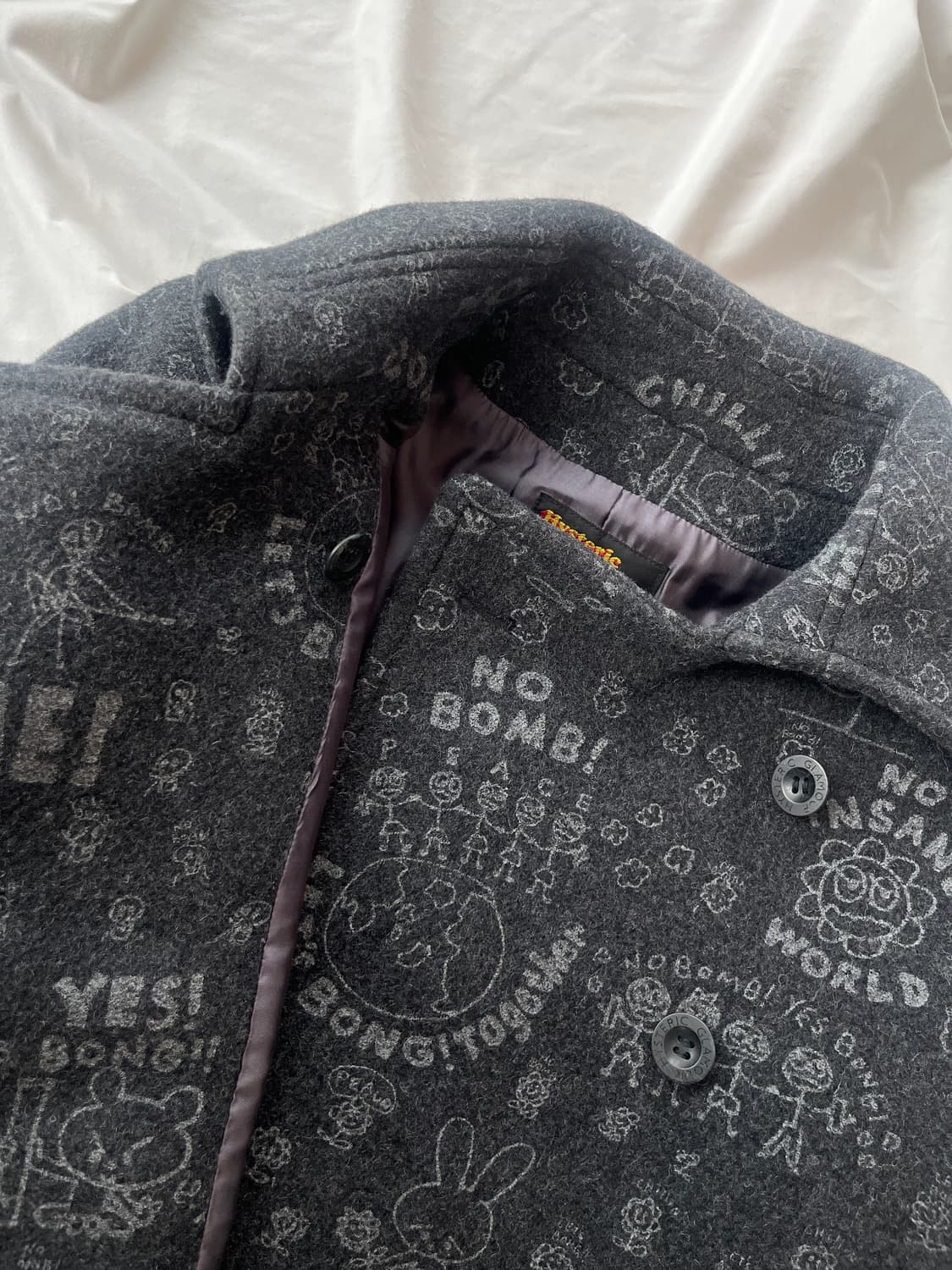 히스테릭 글래머 아카이브 화난 토끼 스케치 더블 버튼 크롭 쇼트 피코트 상품이미지5