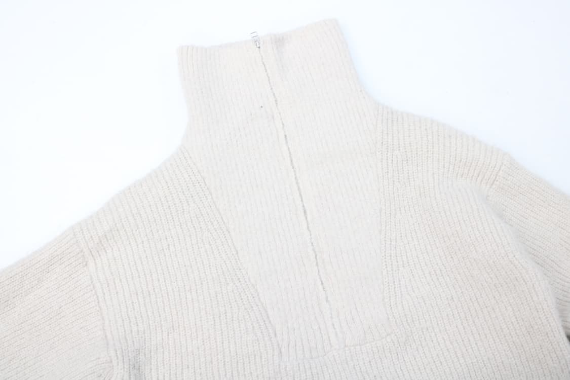 로리즈팜 아이보리 하프집업 청키 크롭 니트 상품이미지4