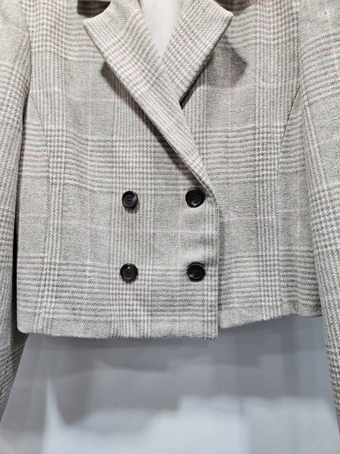 체크 크롭 더블 버튼 울혼방 자켓  상품이미지4