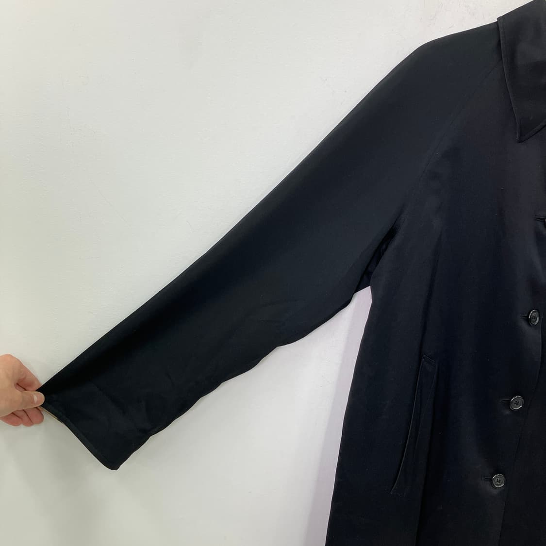 버버리 런던 블랙 캠든 헤리티지 카코트 상품이미지6