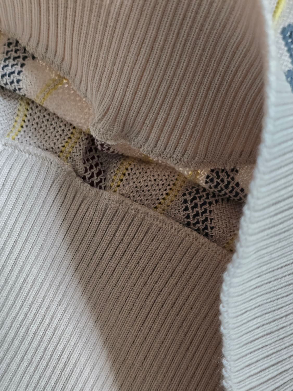 타임원클로딩 부처프로덕츠 패턴 서머니트 엣라코 엣라스트 니트42 새제품
 상품이미지6