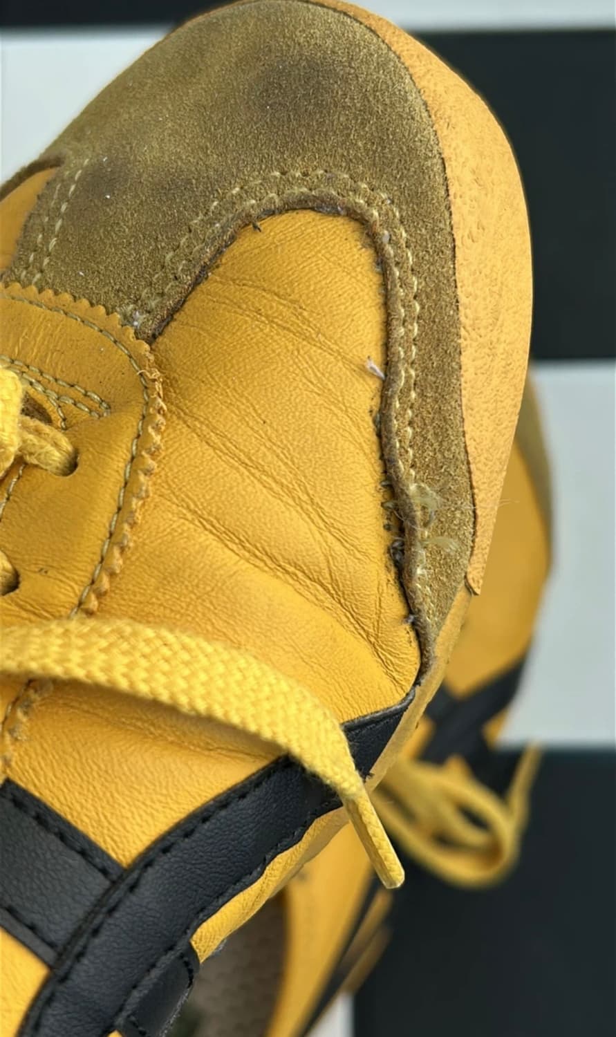 오니츠카 타이거 맥시코 옐로우블랙 팝니다. 상품이미지5