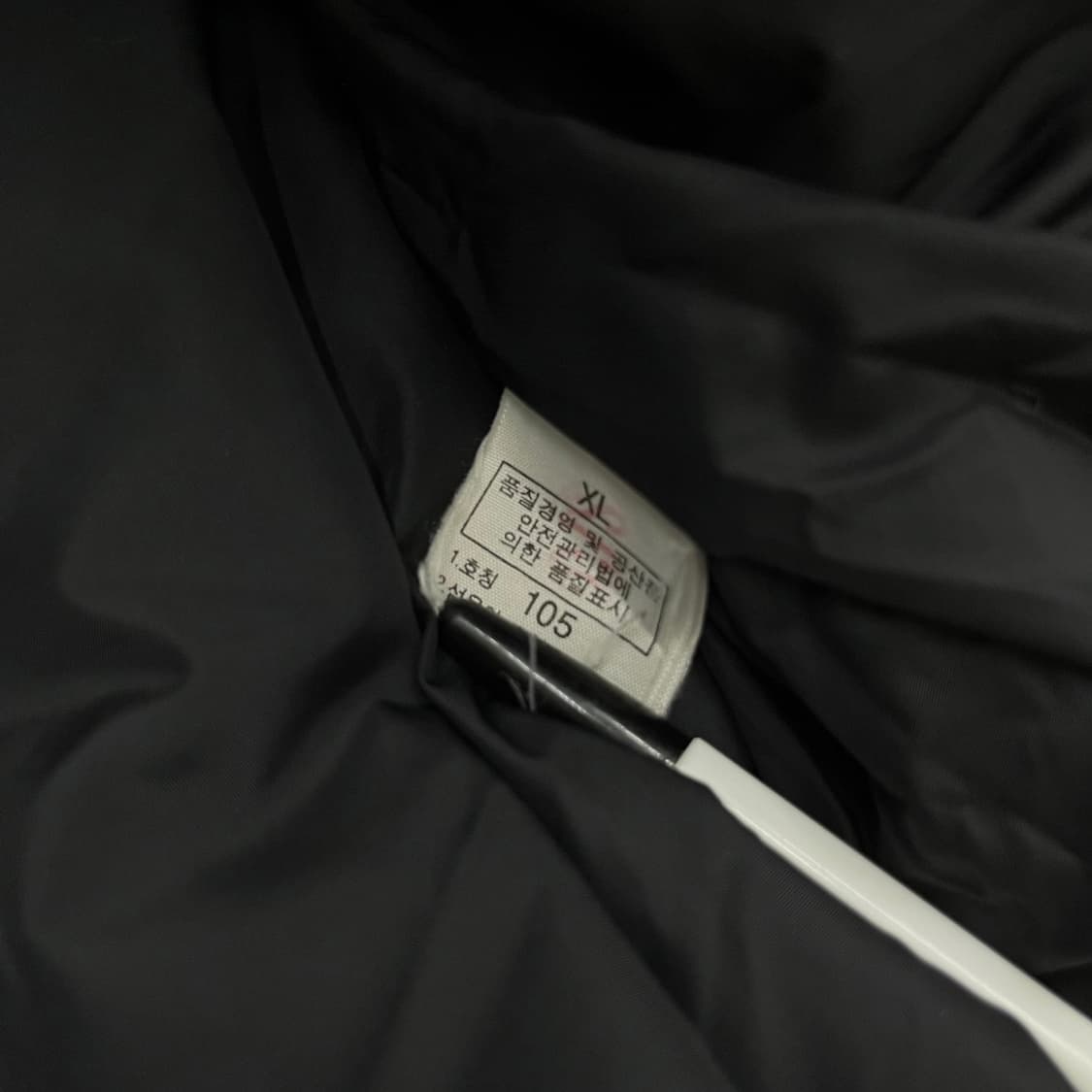 노스페이스 로고 블랙 패딩 105 상품이미지8