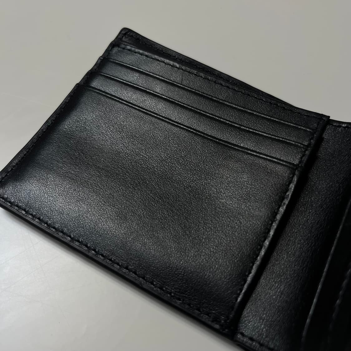 Diesel Hiresh S.Ii Leather Wallet Black 상품이미지4