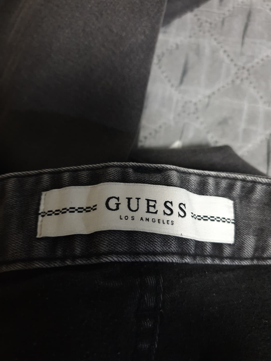 게스 스판 워싱 슬림 스트레이트 데님팬츠 흑청 (34) 상품이미지5