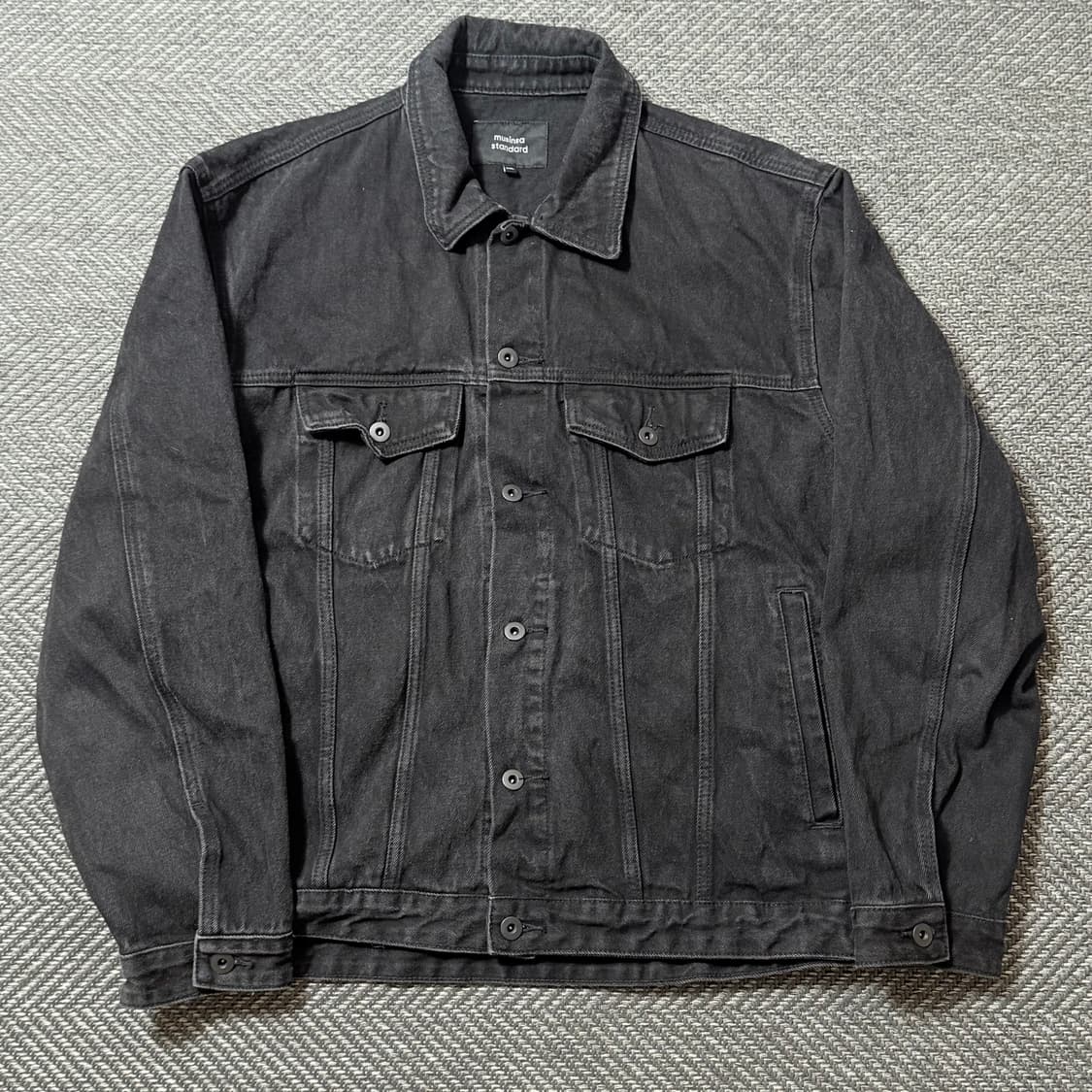 무신사 스탠다드 블랙 데님 트러커 자켓 (2XL) 상품이미지1