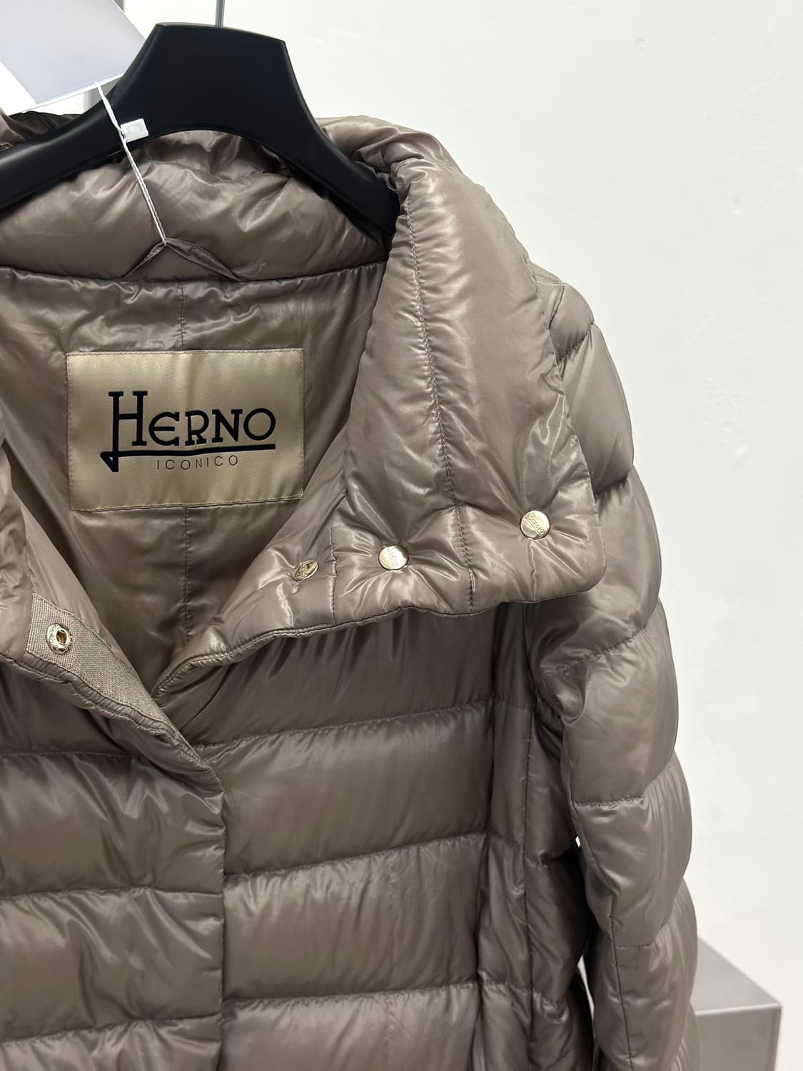 에르노 아멜리아 2600 베이지골드 경량패깅  상품이미지6