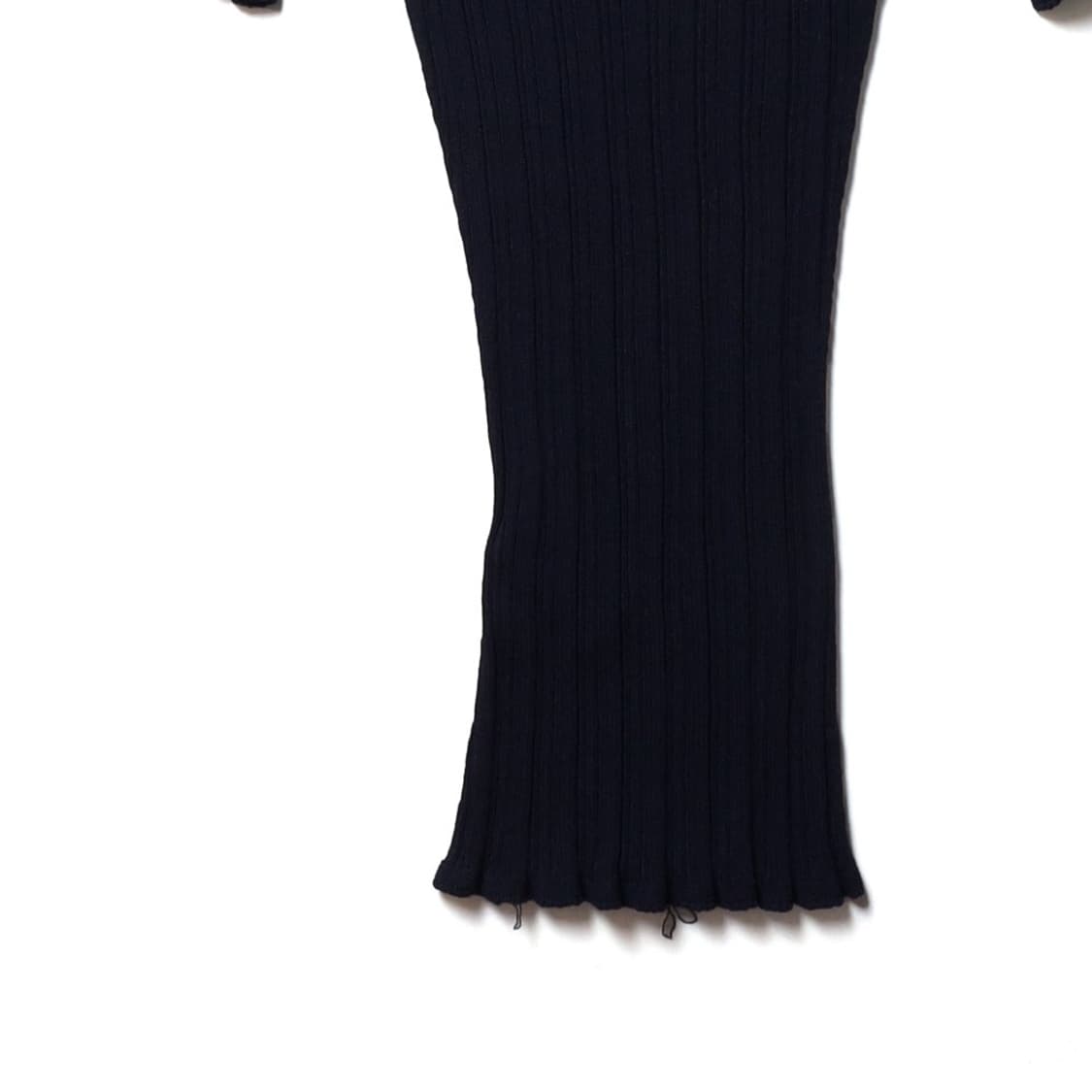 자크뮈스 Jacquemus Rayon Half Sleeve Knit 
 상품이미지6