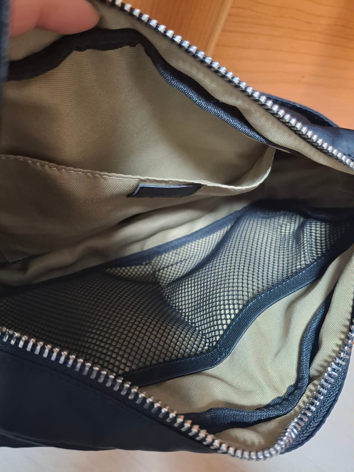 노티그 여행용 크로스백 상품이미지3