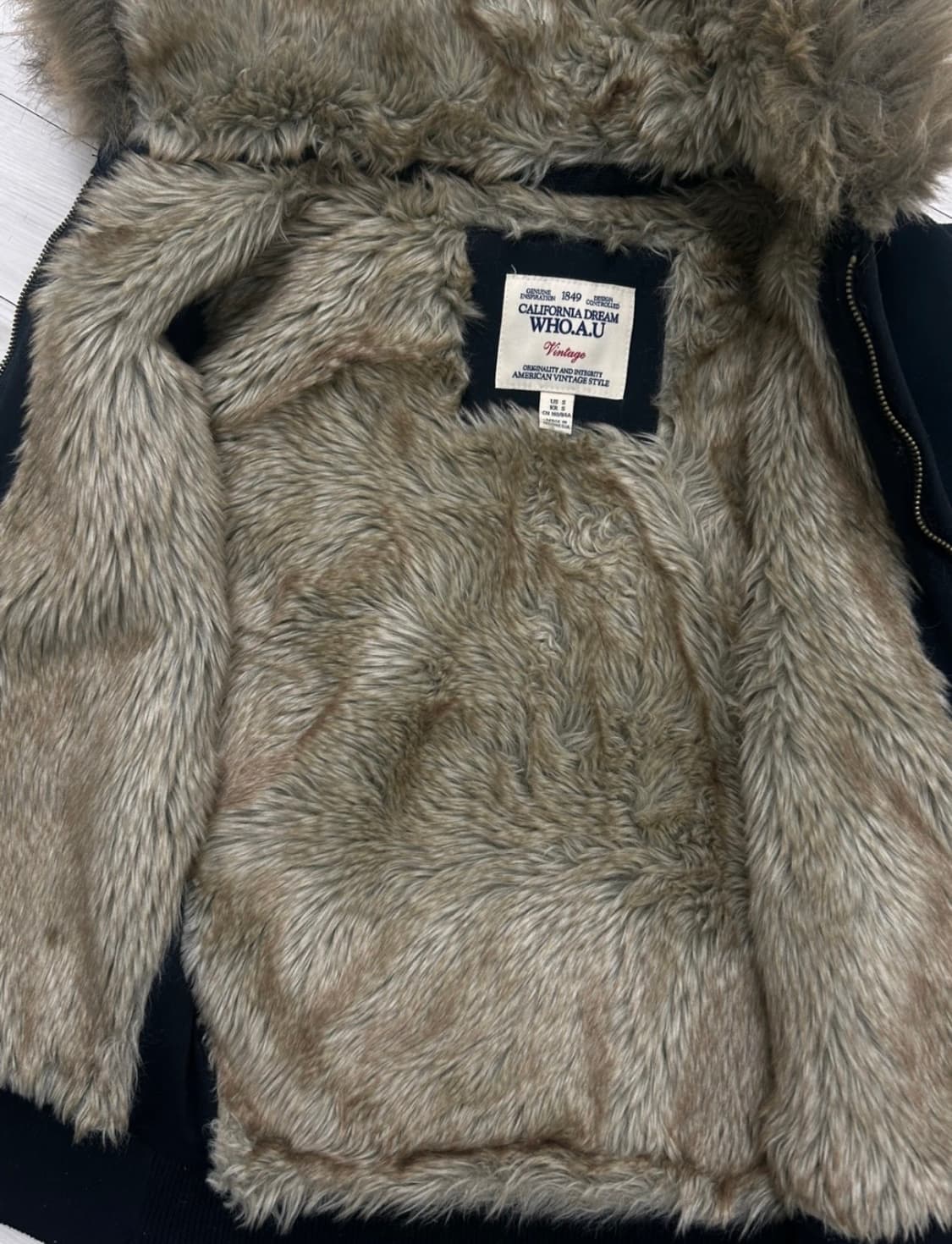 후아유 울프죠 후드집업 상품이미지3