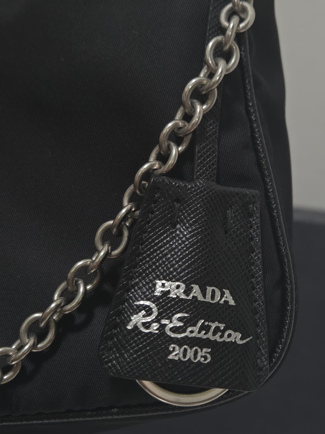 [새상품급] 프라다 리에디션 테수토 은장 체인 호보백  상품이미지4