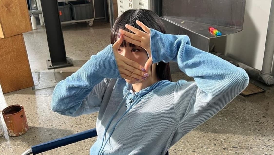 유즈 그라데이션 크롭 후드 니트탑 상품이미지5