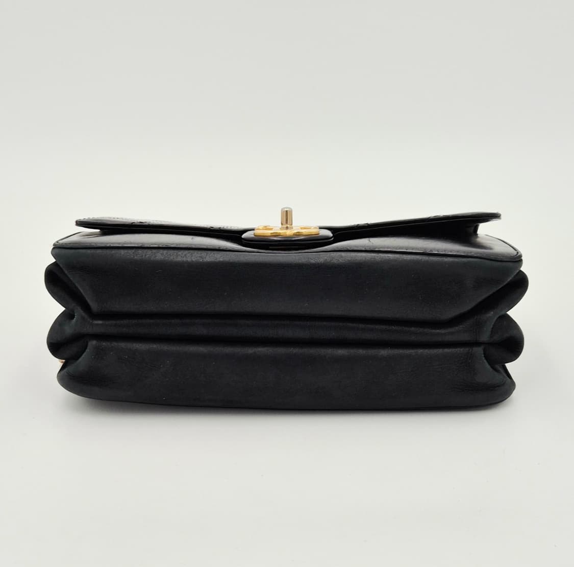 샤넬 플랩 아코디언 금장 체인 숄더백 상품이미지9