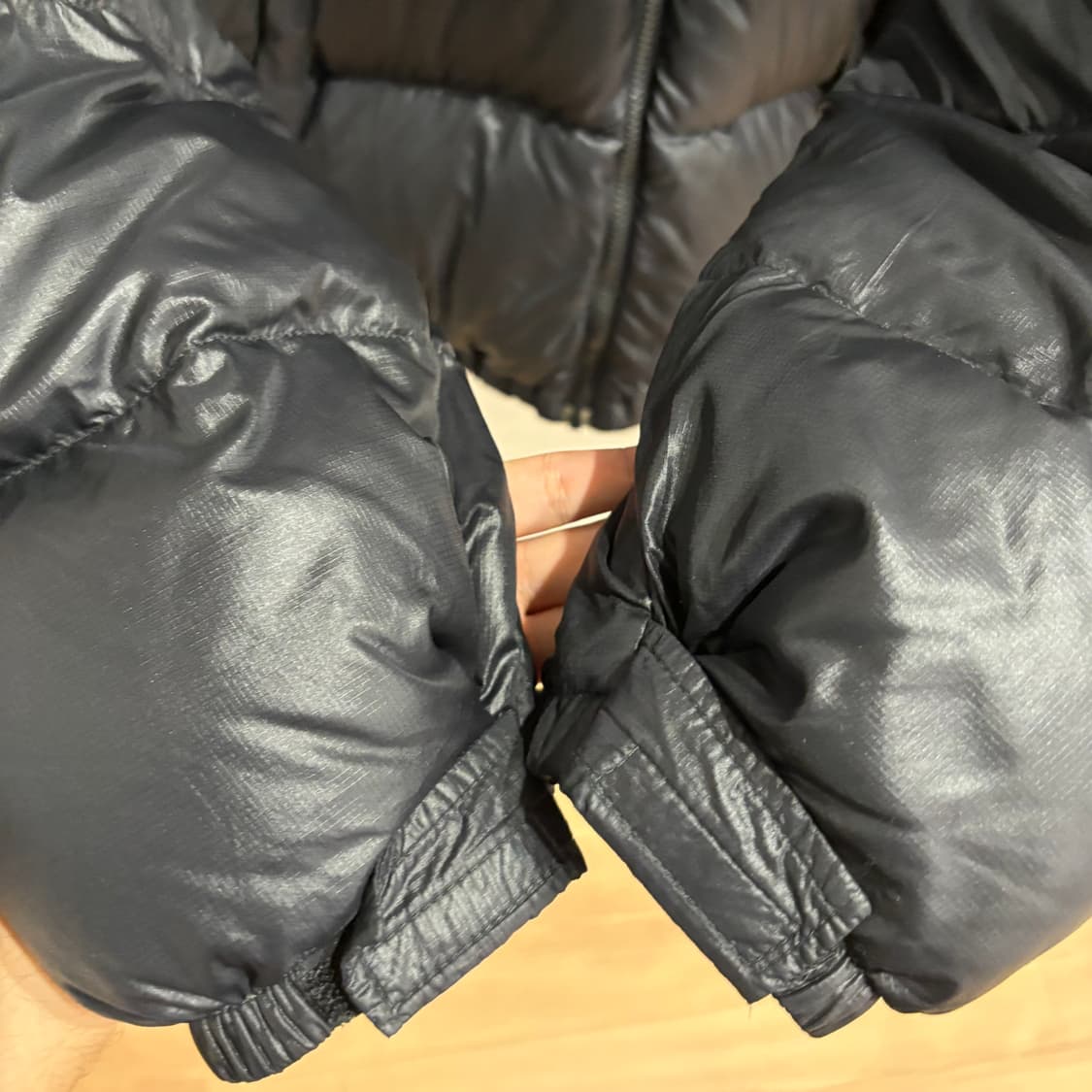 해외판 정품 노스페이스 눕시 700 패딩 블랙 L 상품이미지4