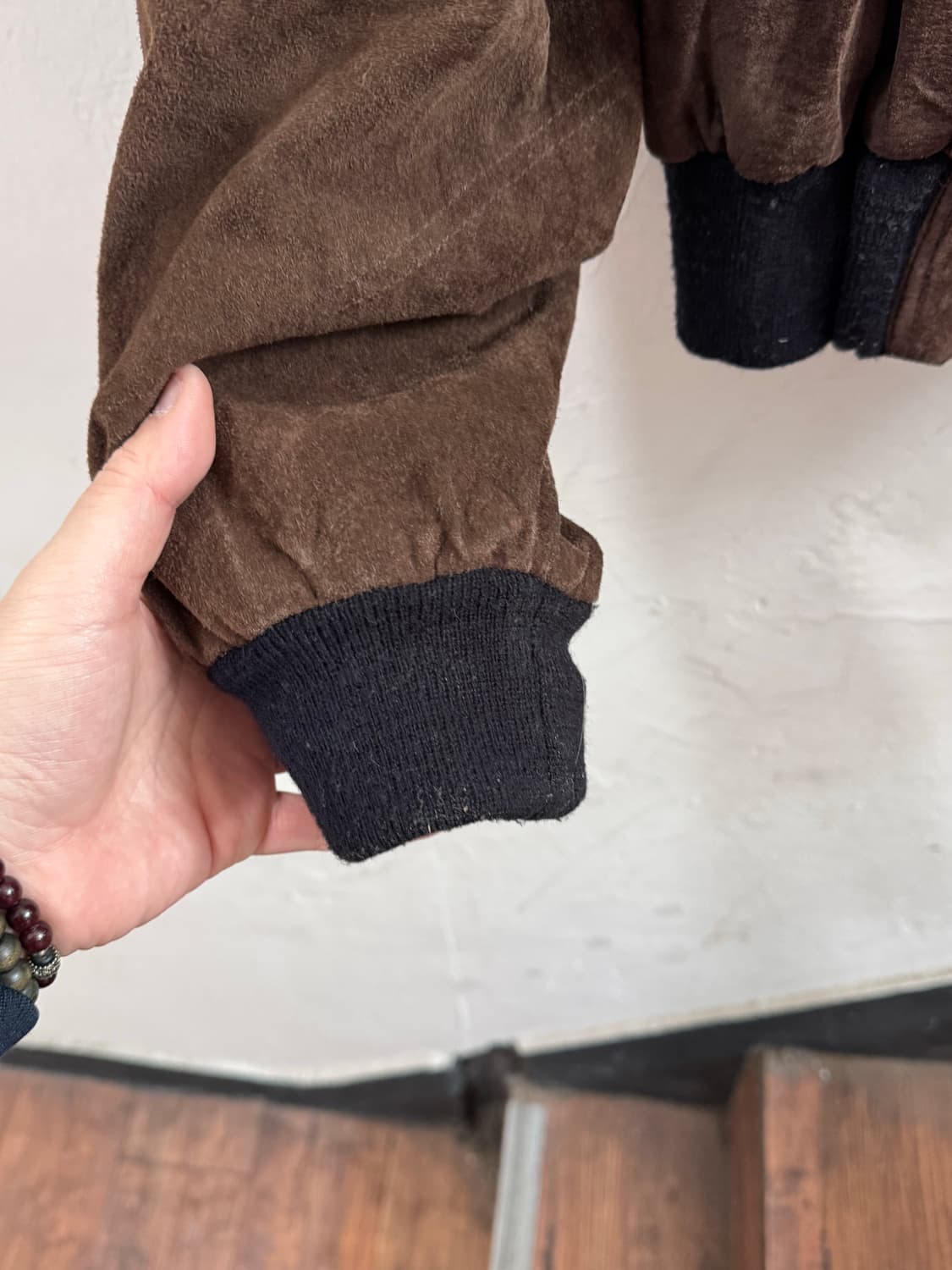 Falvis Div 언발란스 하이넥 스웨이드 크롭자켓  상품이미지6