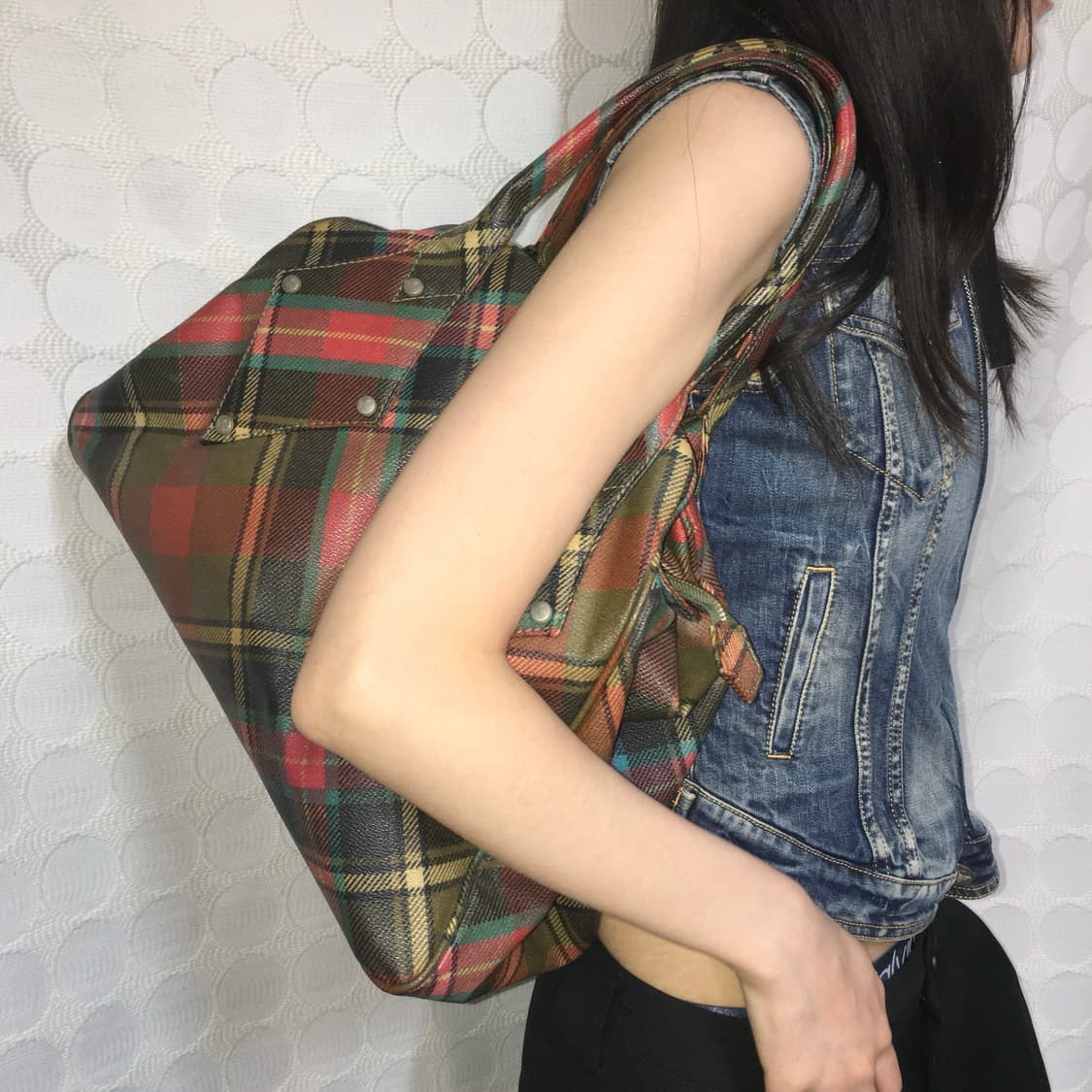 비비안 웨스트우드 체크 토트백 상품이미지2