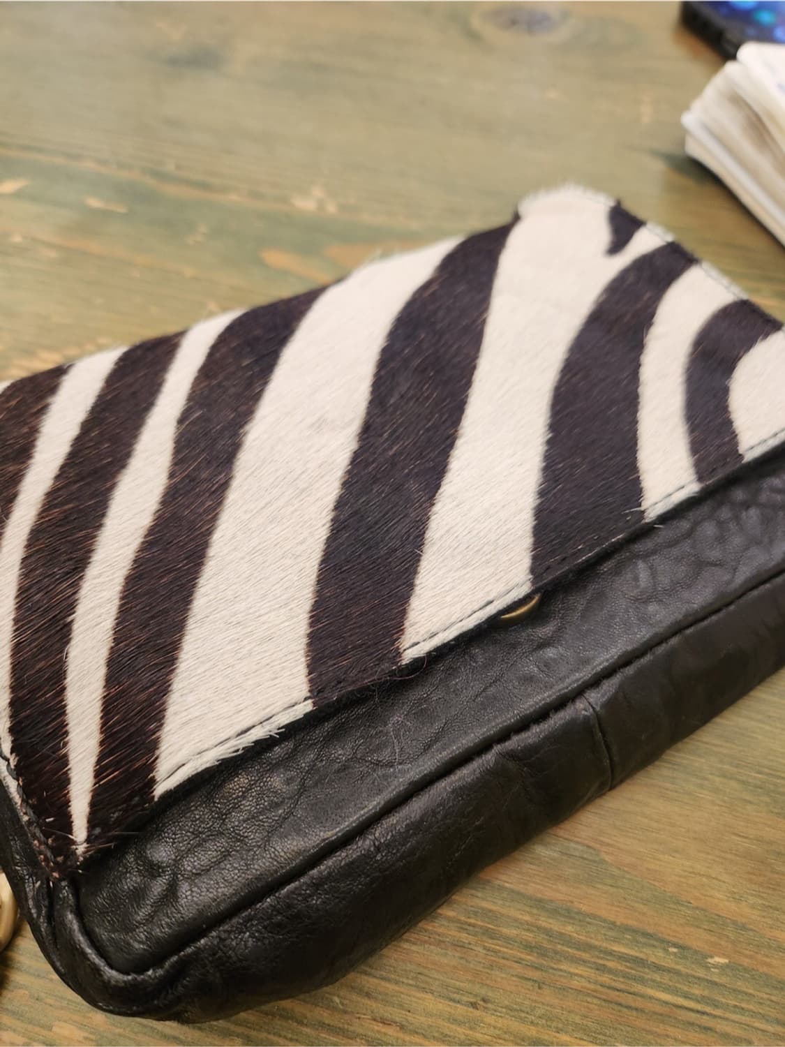 Theory 띠어리 올드라인 송치 천연 양피 크로스백 상품이미지8