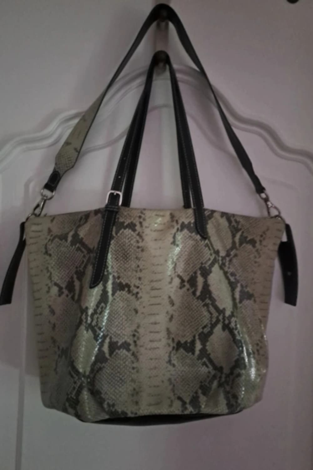 베라왕 뱀피 가방 상품이미지2